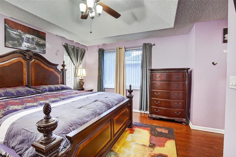 5449 NW 95th Avenue, Sunrise, FL 33351 Photo