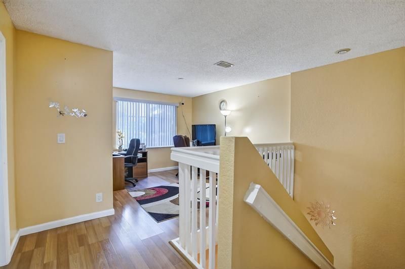 5449 NW 95th Avenue, Sunrise, FL 33351 Photo