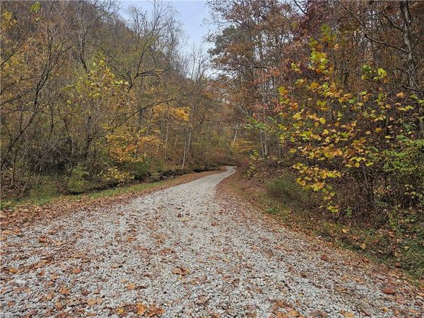 0 Fall Run Rd, Aleppo, PA 15310