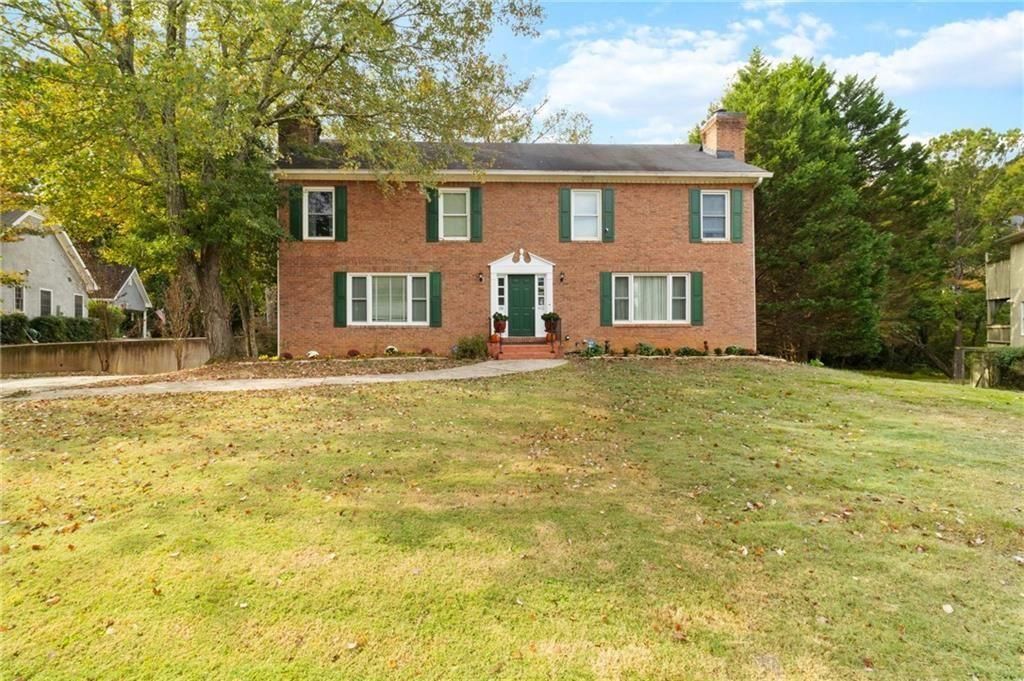 650 Corbin Lake Court, Atlanta, GA 30350 Main Photo