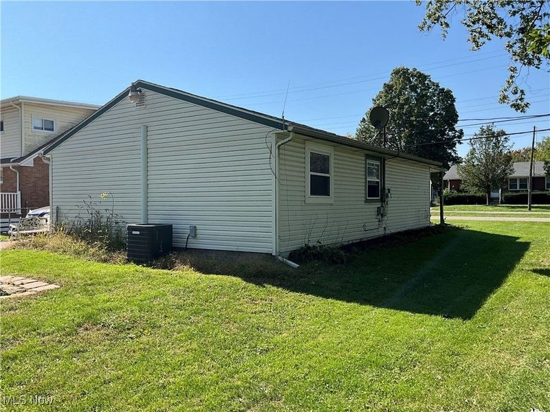 212 Lennox Avenue NW, Massillon, OH 44646 Photo 18