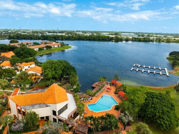 102 Liberty Ct, Unit 102, Deerfield Beach, FL 33442