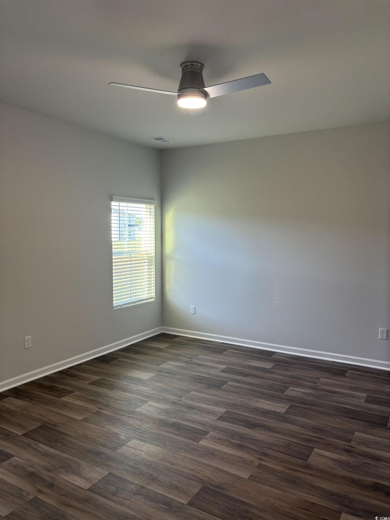 820 Wapama St. Photo 4