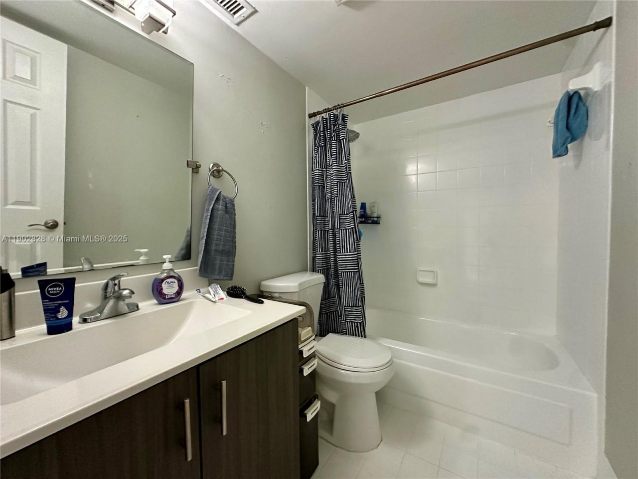 8640 SW 212th St, Unit 307, Cutler Bay, FL 33189 Photo