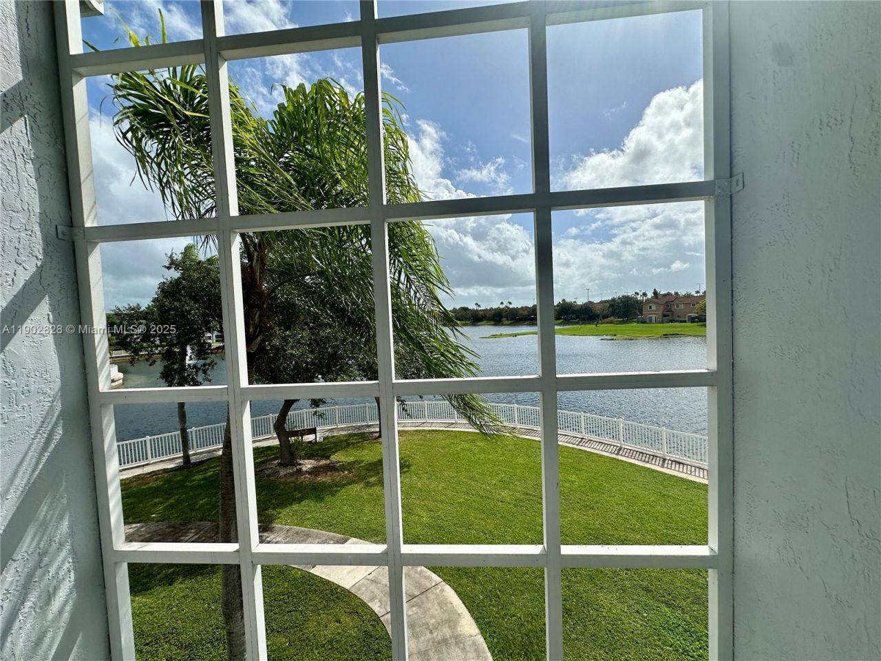 8640 SW 212th St, Unit 307, Cutler Bay, FL 33189 Photo