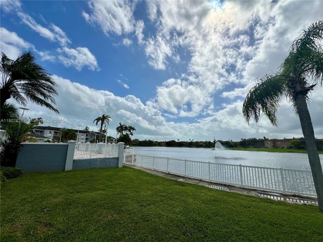 8640 SW 212th St, Unit 307, Cutler Bay, FL 33189 Photo