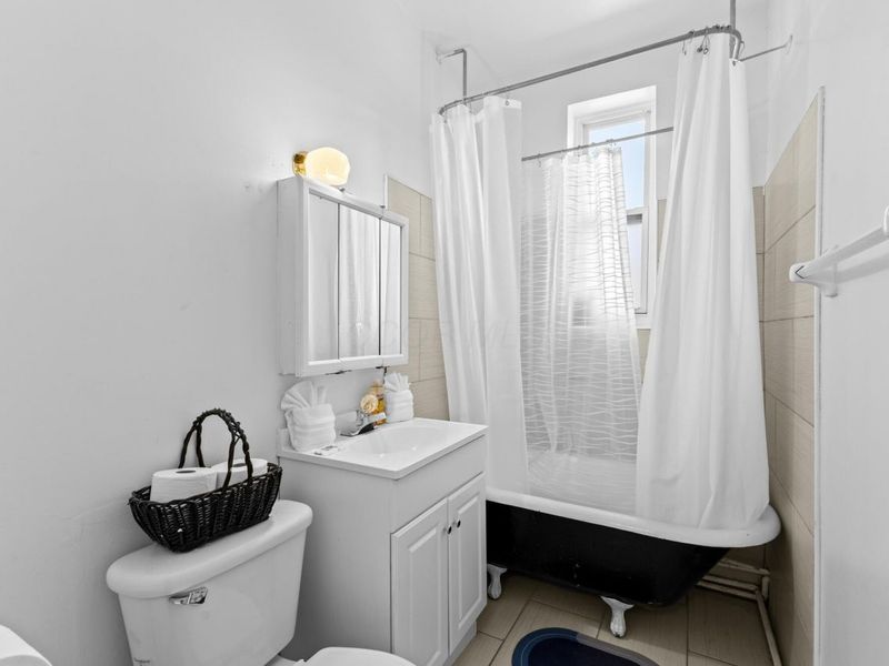 854 N High Street, Unit G, Columbus, OH 43215 Photo 11