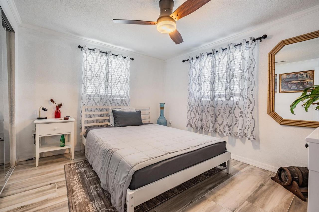 1565 Connecticut Avenue Ne, Saint Petersburg, FL 33703 Photo