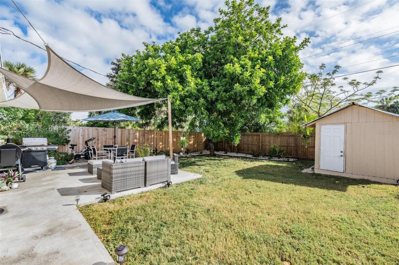 1565 Connecticut Avenue Ne, Saint Petersburg, FL 33703 Photo