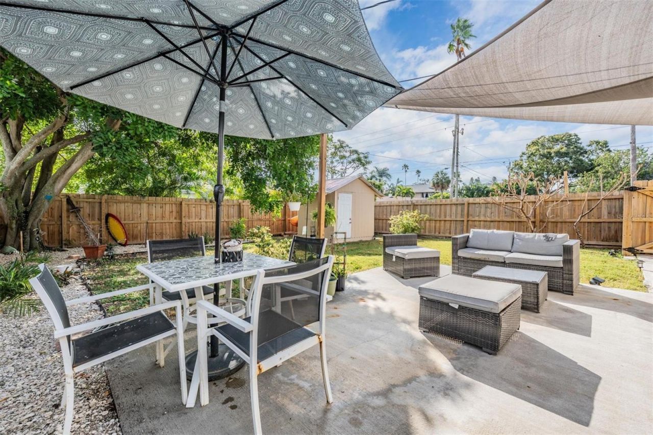 1565 Connecticut Avenue Ne, Saint Petersburg, FL 33703 Photo