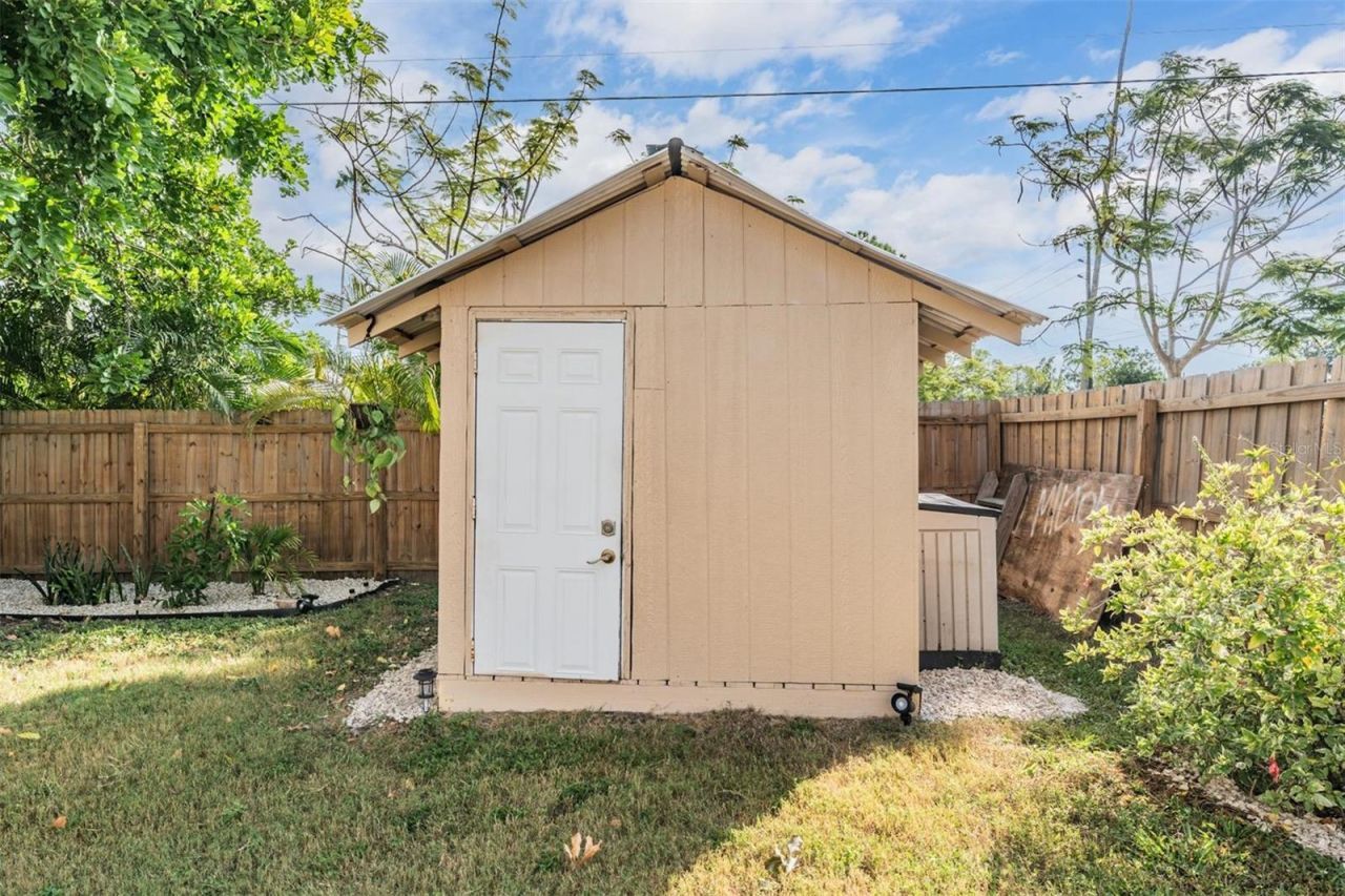 1565 Connecticut Avenue Ne, Saint Petersburg, FL 33703 Photo