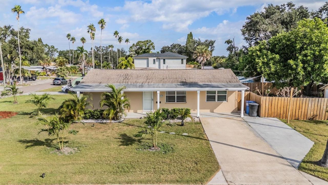 1565 Connecticut Avenue Ne, Saint Petersburg, FL 33703 Photo