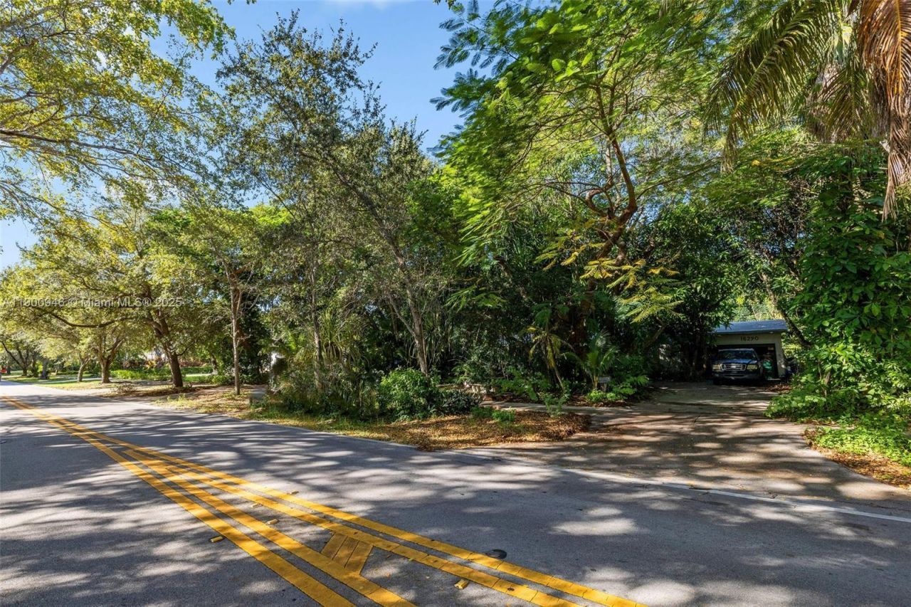 15290 SW 82nd Ave, Palmetto Bay, FL 33157 Photo