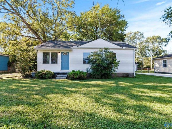 1824 Oakwood Avenue, Huntsville, AL 35811