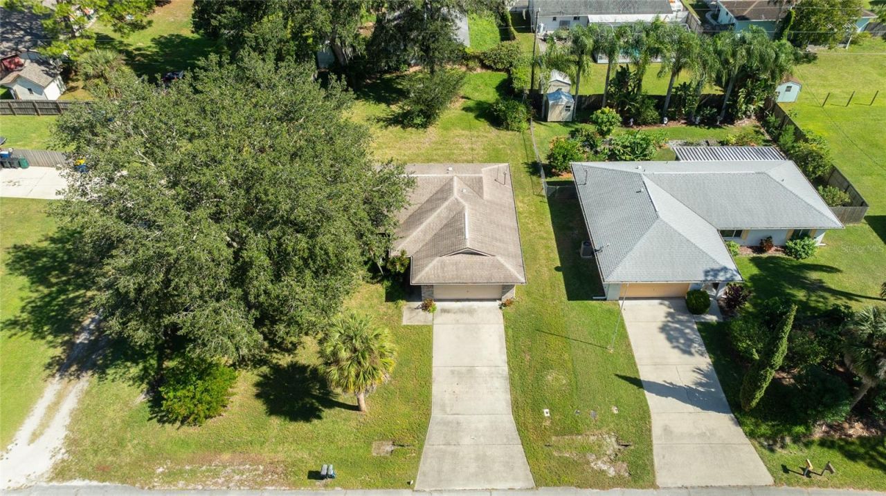 3303 Yule Tree Drive, Edgewater, FL 32141 Photo