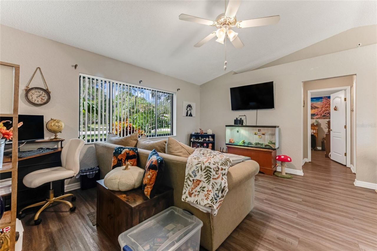 3303 Yule Tree Drive, Edgewater, FL 32141 Photo