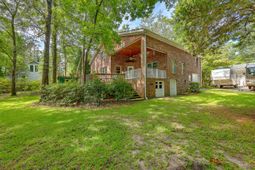 184 Burbank Drive photo 4