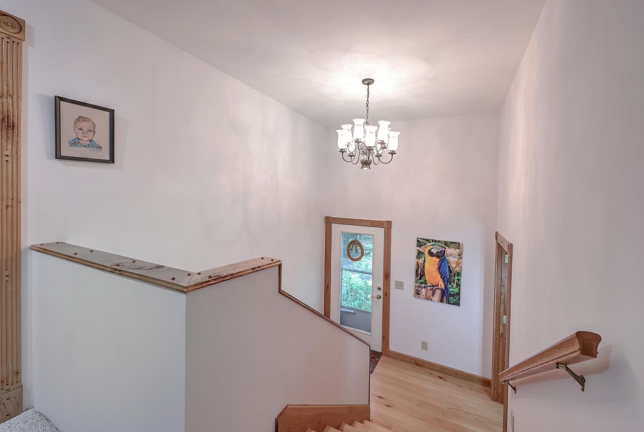 184 Burbank Drive Photo 47