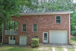 184 Burbank Drive photo 4