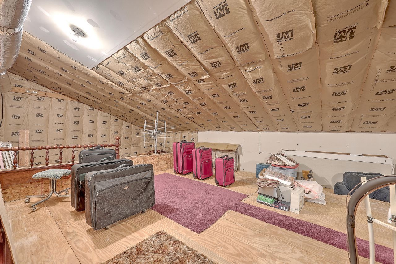 184 Burbank Drive Photo 50