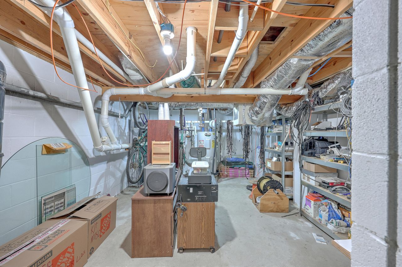 184 Burbank Drive Photo 54