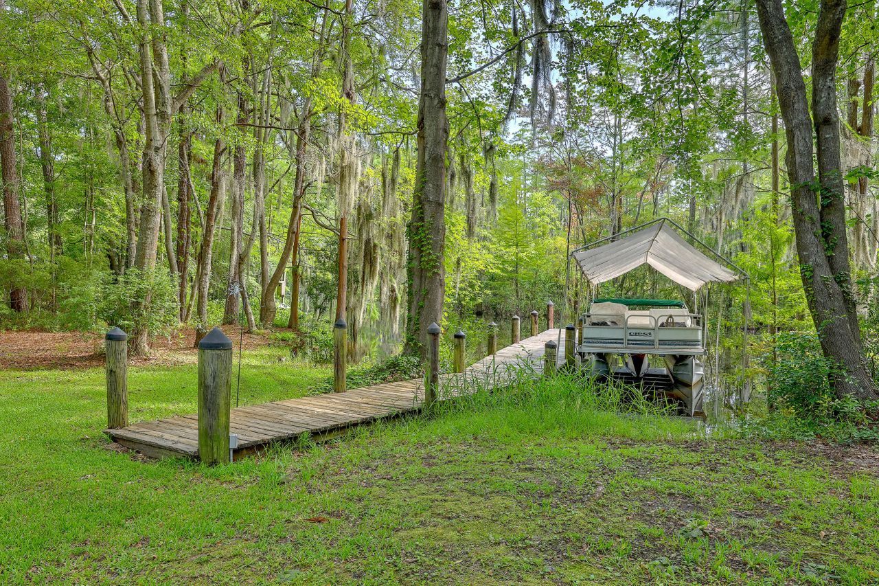 184 Burbank Drive Photo 60