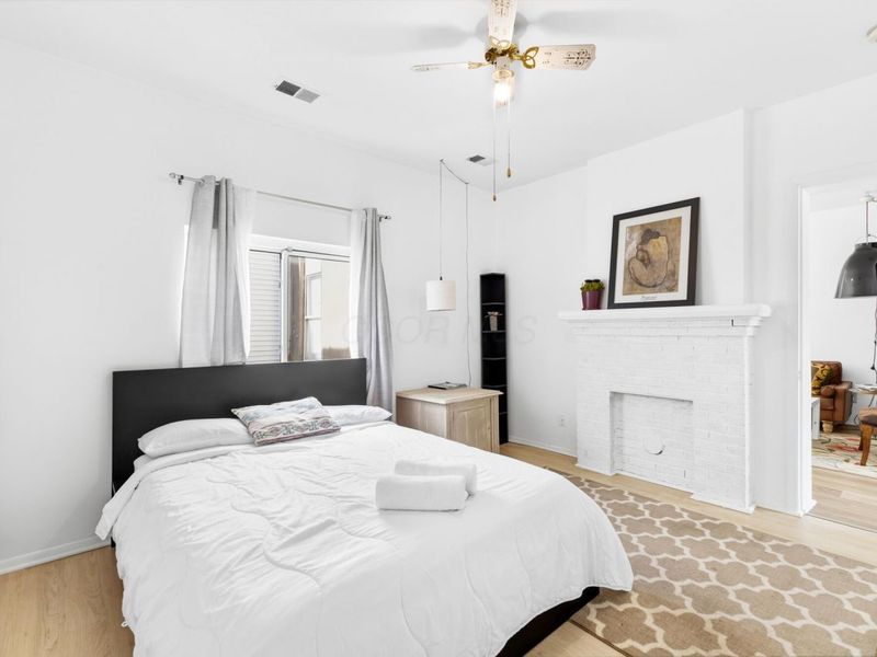 854 N High Street, Unit H, Columbus, OH 43215 Photo 8