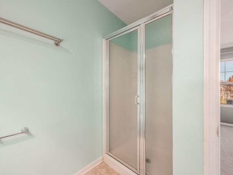 1024 Hartford Village Boulevard, Columbus, OH 43228 Photo 27