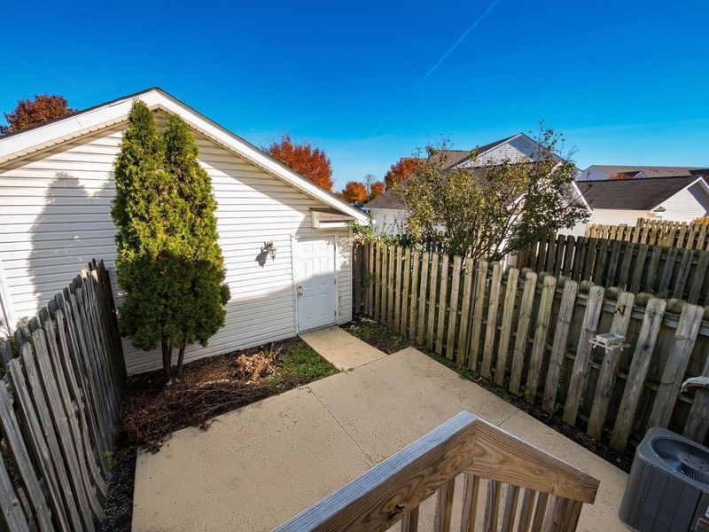 1024 Hartford Village Boulevard, Columbus, OH 43228 Photo 31