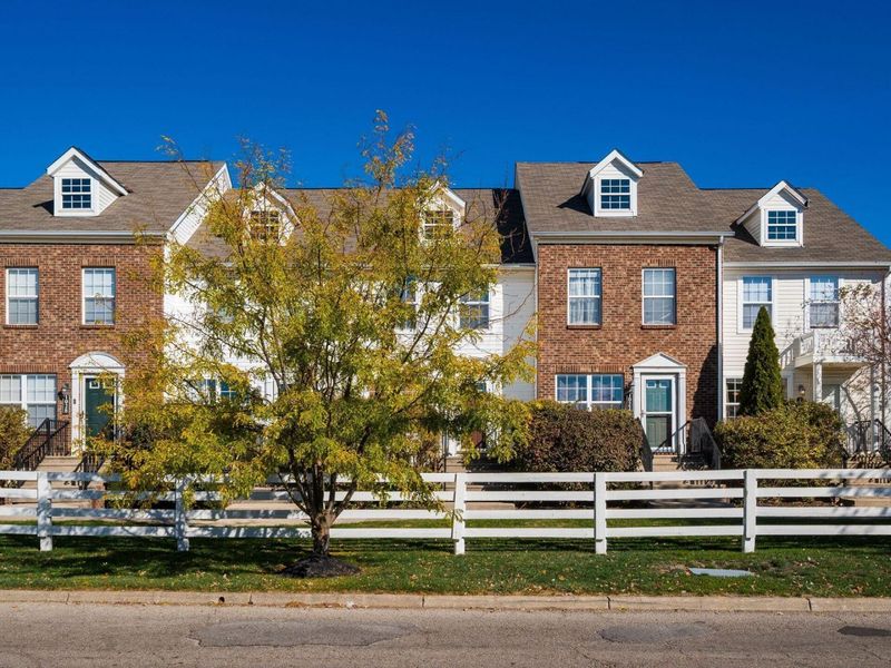 1024 Hartford Village Boulevard, Columbus, OH 43228 Photo 35