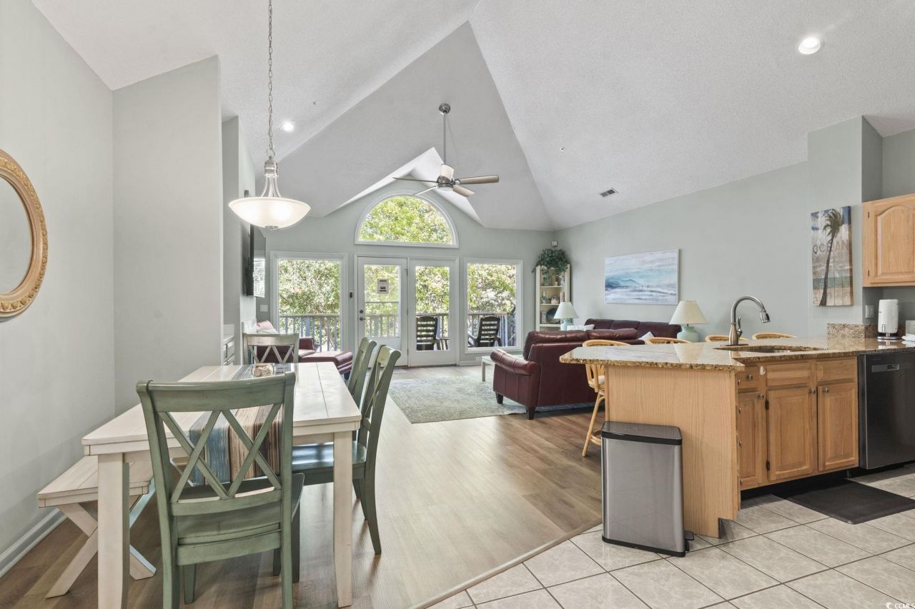 1221 Tidewater Dr. Photo 10