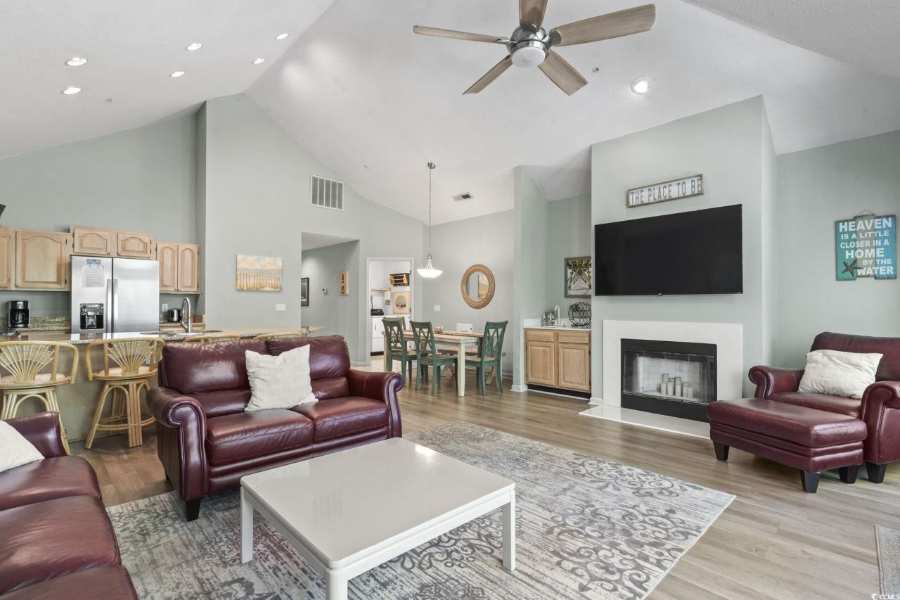 1221 Tidewater Dr. Photo 6