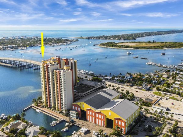 2650 Lake Shore Drive, Unit 1105, Riviera Beach, FL 33404