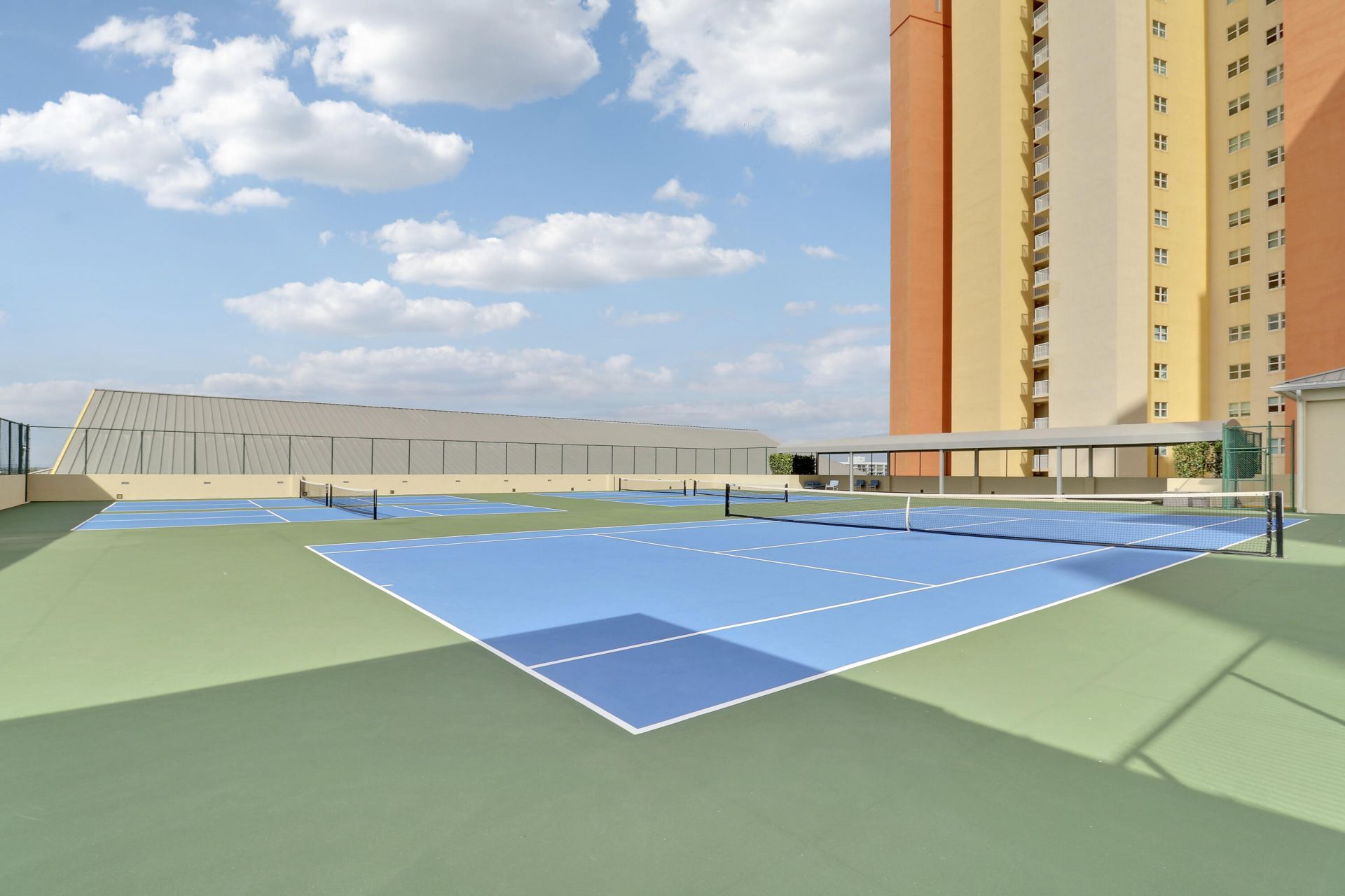 2650 Lake Shore Drive, Unit 1105, Riviera Beach, FL 33404 Photo