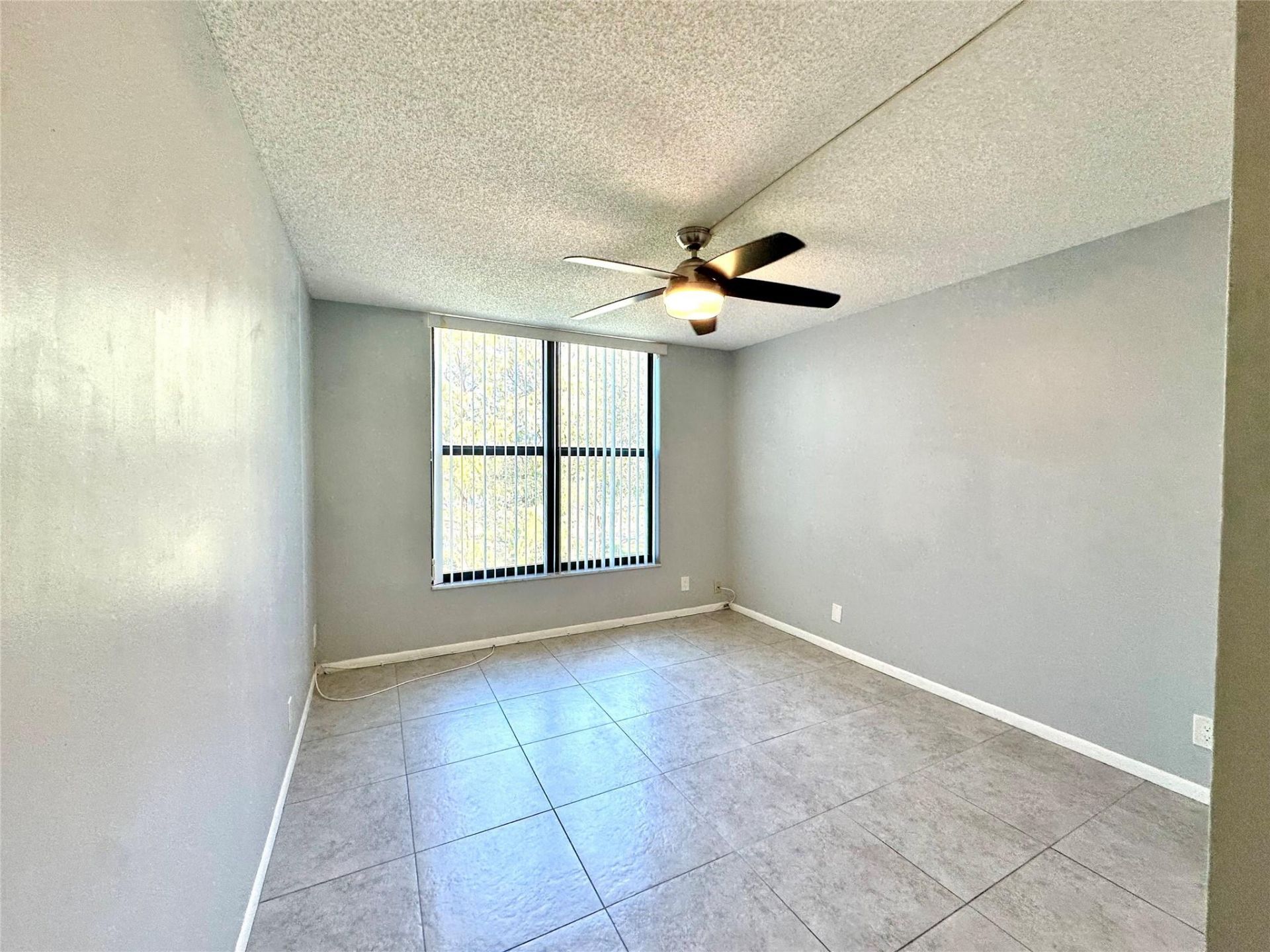 6701 N University Drive, Unit 310, Tamarac, FL 33321 Photo