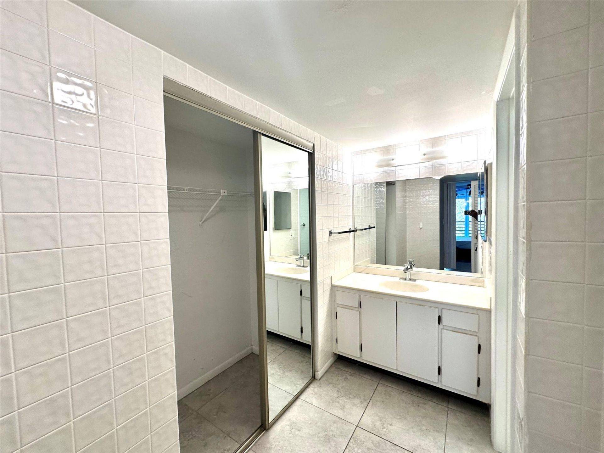 6701 N University Drive, Unit 310, Tamarac, FL 33321 Photo