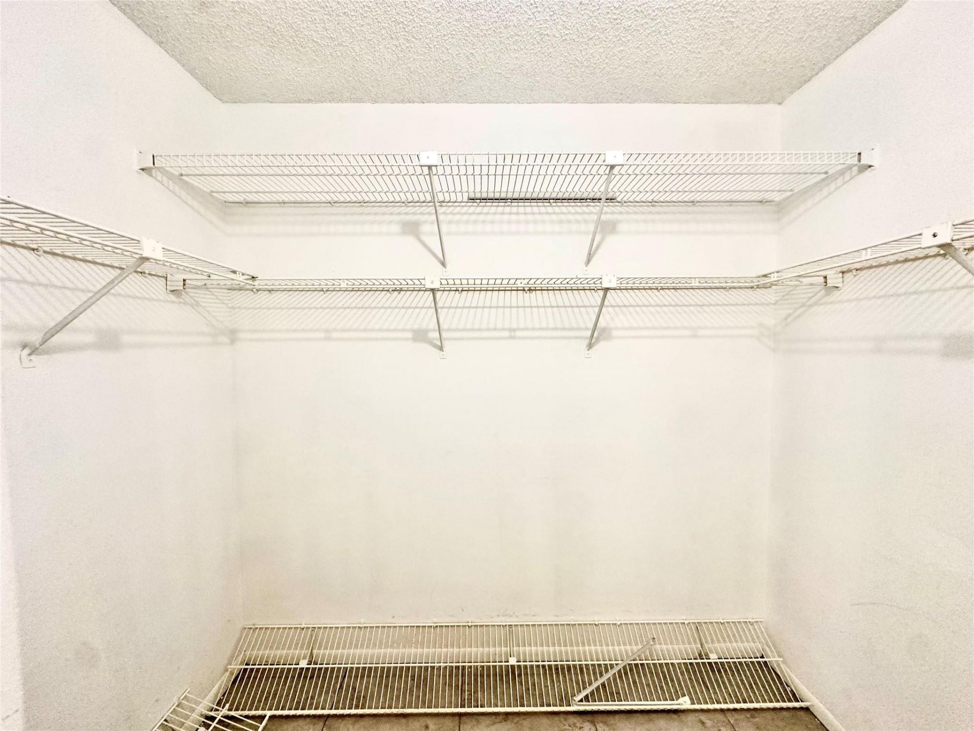 6701 N University Drive, Unit 310, Tamarac, FL 33321 Photo