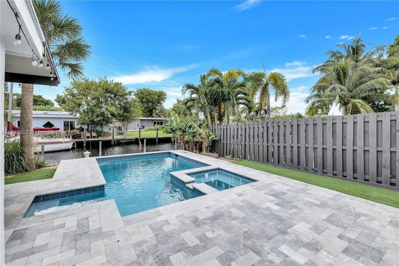 1608 SW 5th Ct, Fort Lauderdale, FL 33312 Photo