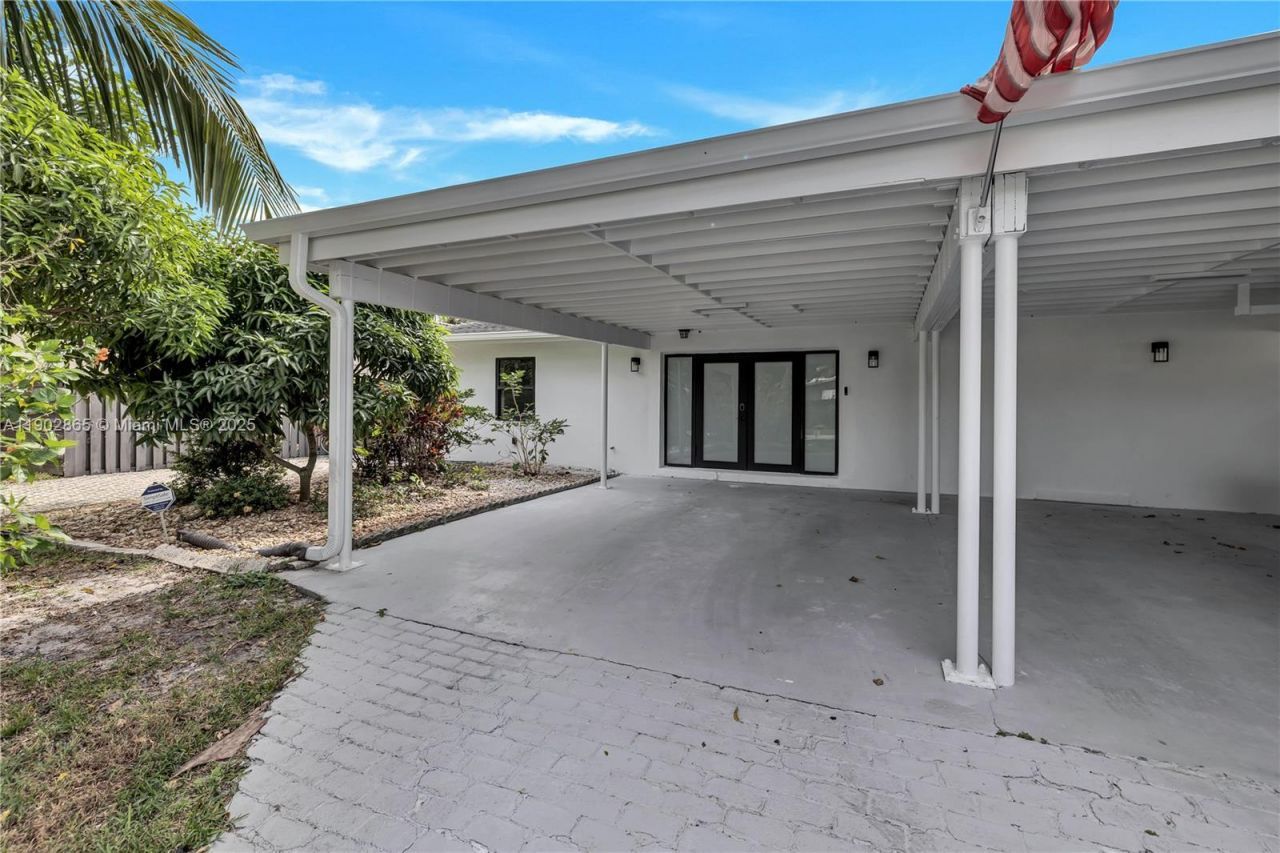 1608 SW 5th Ct, Fort Lauderdale, FL 33312 Photo