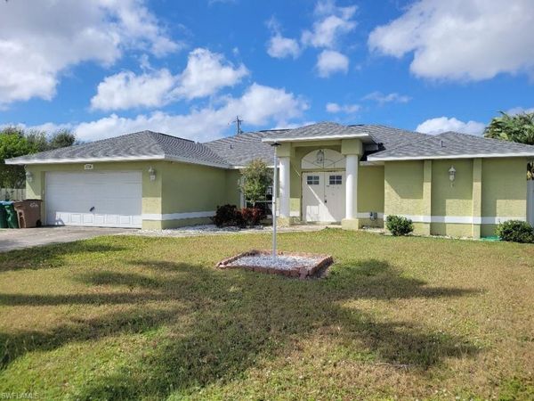 2728 SE 8th AVE, CAPE CORAL, FL 33904