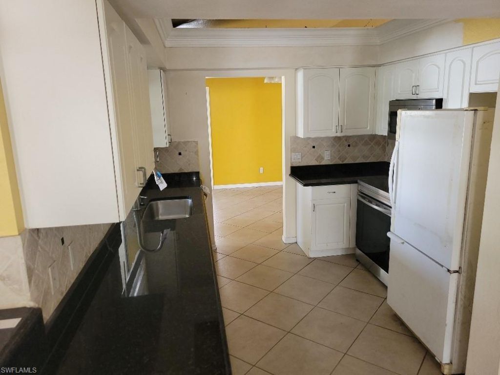 2728 SE 8th Ave, Cape Coral, FL 33904 Photo