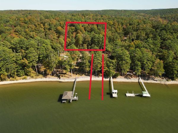 3350 BRUTON BRANCH RD, Savannah, TN 38372