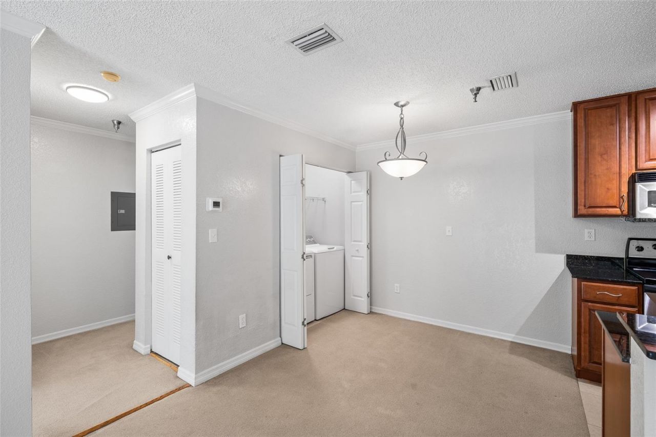 10263 Gandy Boulevard N, Unit 213, Saint Petersburg, FL 33702 Photo