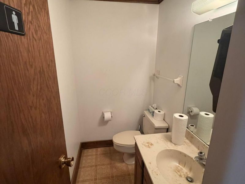 4656 Executive Drive, Unit Suite 200, Columbus, OH 43220 Photo 11