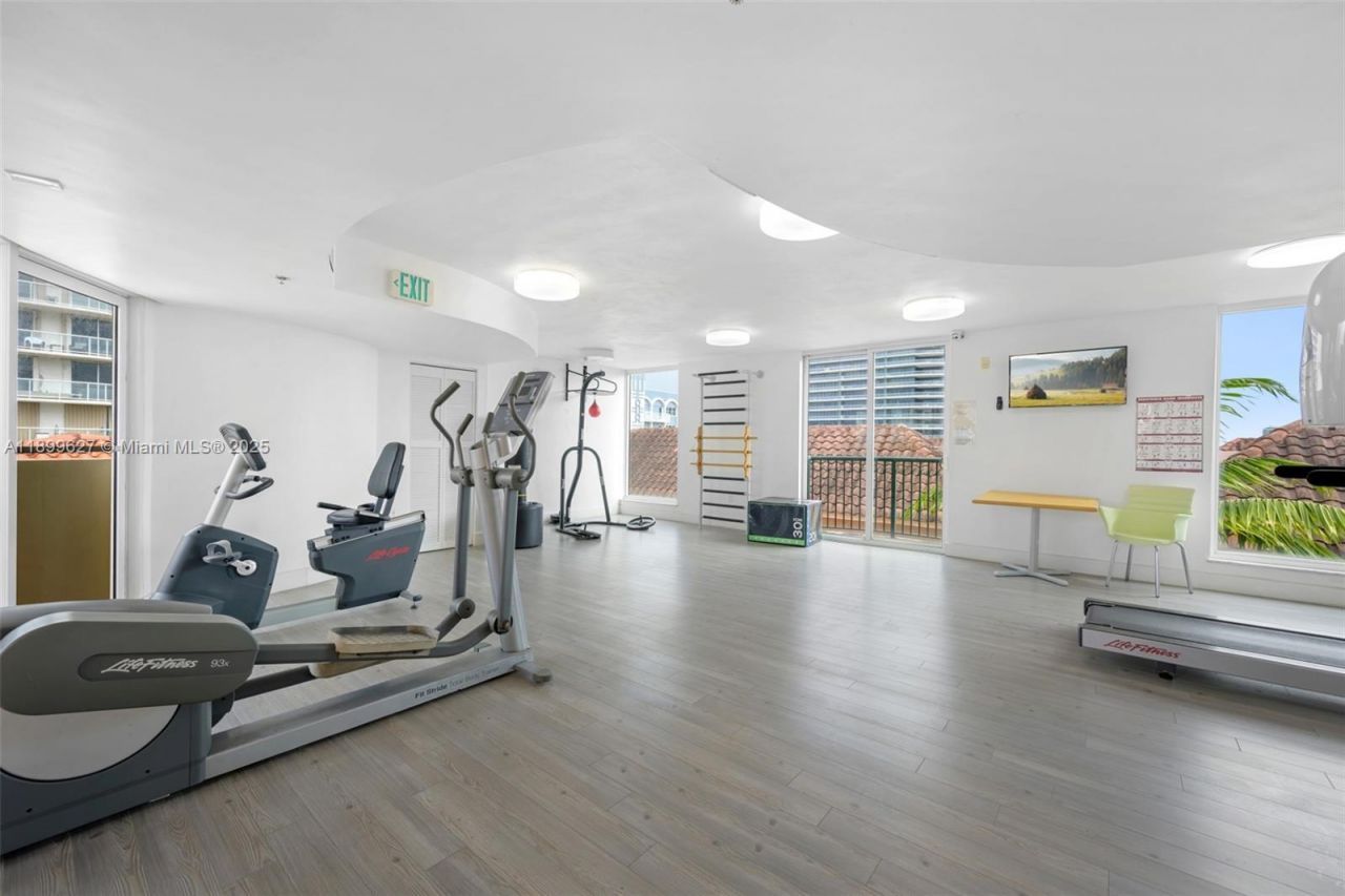 8888 Collins Ave, Unit 113, Surfside, FL 33154 Photo