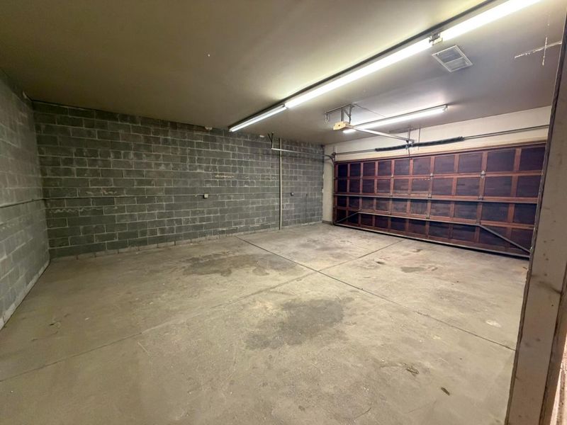 4656 Executive Drive, Unit Garage / O, Columbus, OH 43220 Photo 2