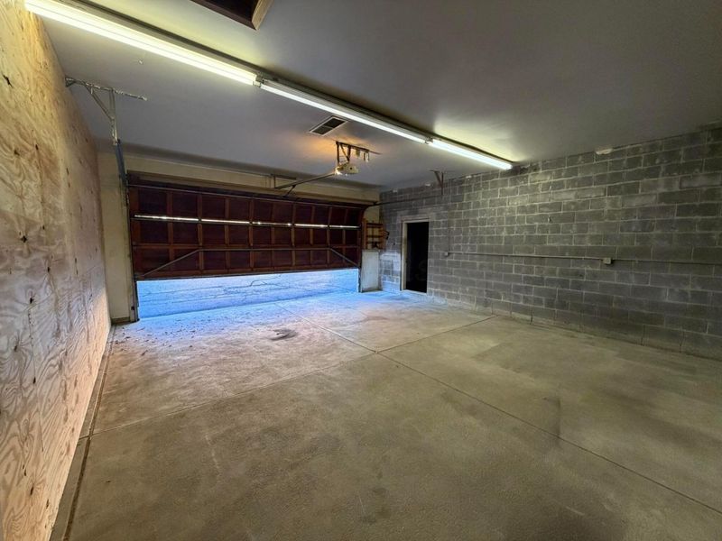 4656 Executive Drive, Unit Garage / O, Columbus, OH 43220 Photo 3