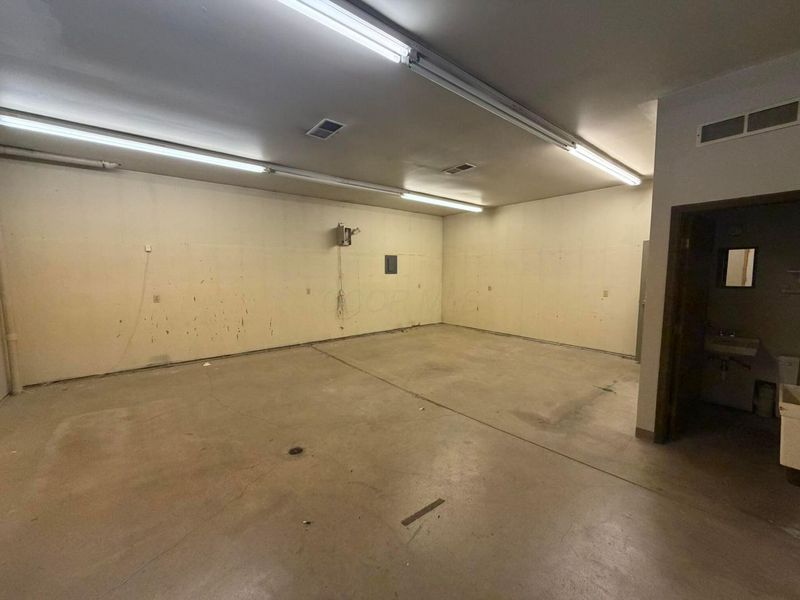 4656 Executive Drive, Unit Garage / O, Columbus, OH 43220 Photo 5