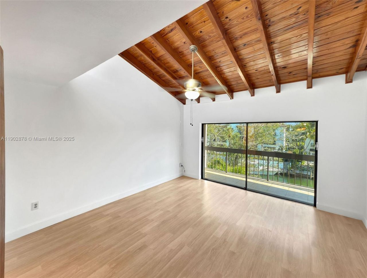 5201 Orduna Dr., Unit 15, Coral Gables, FL 33146 Photo