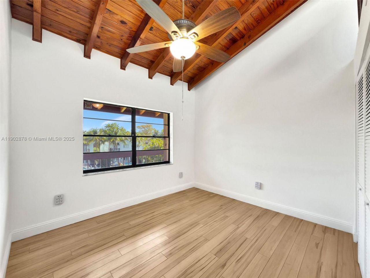 5201 Orduna Dr., Unit 15, Coral Gables, FL 33146 Photo